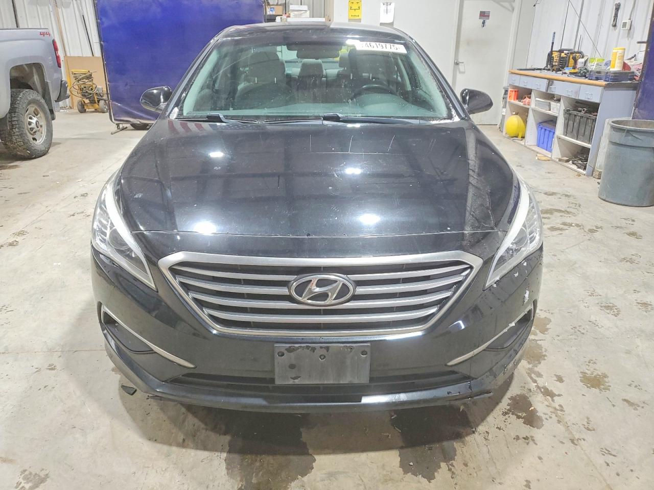 2017 HYUNDAI SONATA SE photo 5