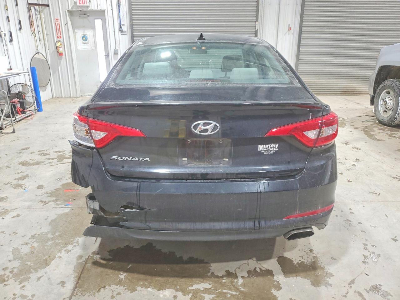 2017 HYUNDAI SONATA SE photo 6