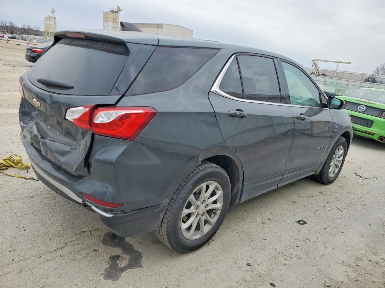 2018 CHEVROLET EQUINOX LT photo 3