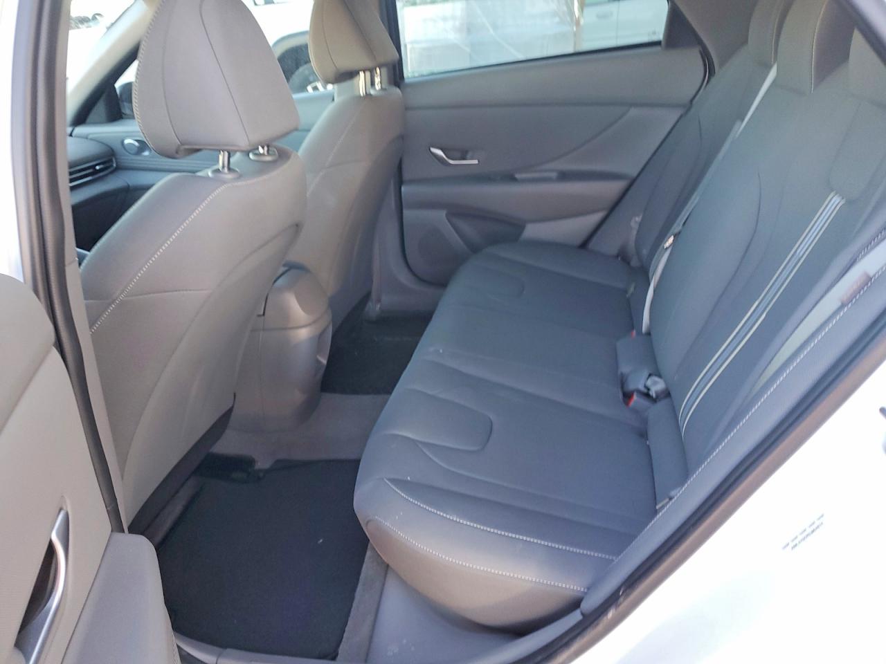 2025 HYUNDAI ELANTRA SEL SPORT photo 10