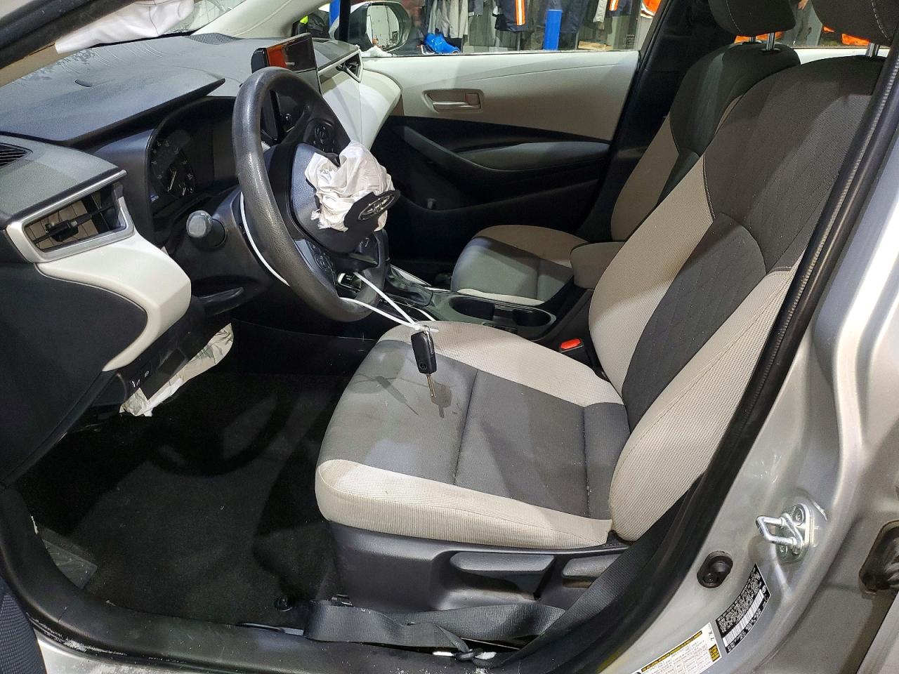 2023 TOYOTA COROLLA LE photo 13