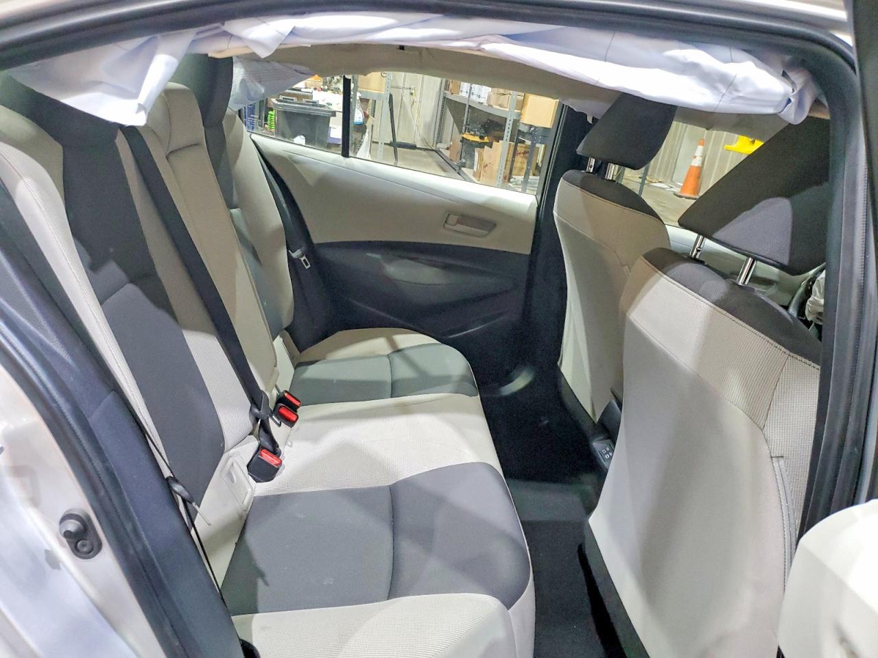 2023 TOYOTA COROLLA LE photo 19