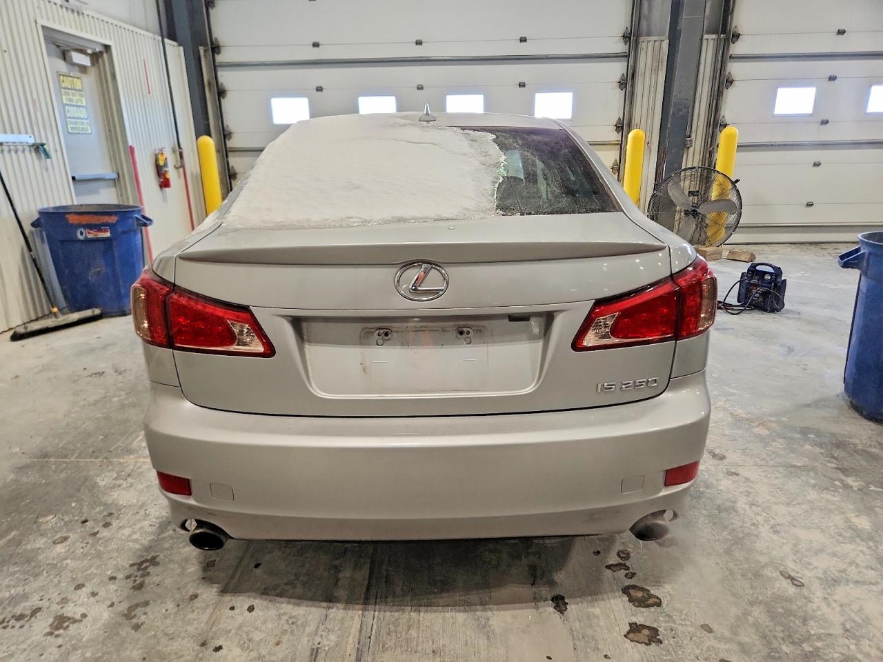 2011 LEXUS IS 250 photo 6
