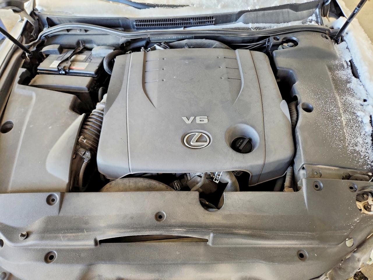 2011 LEXUS IS 250 photo 11