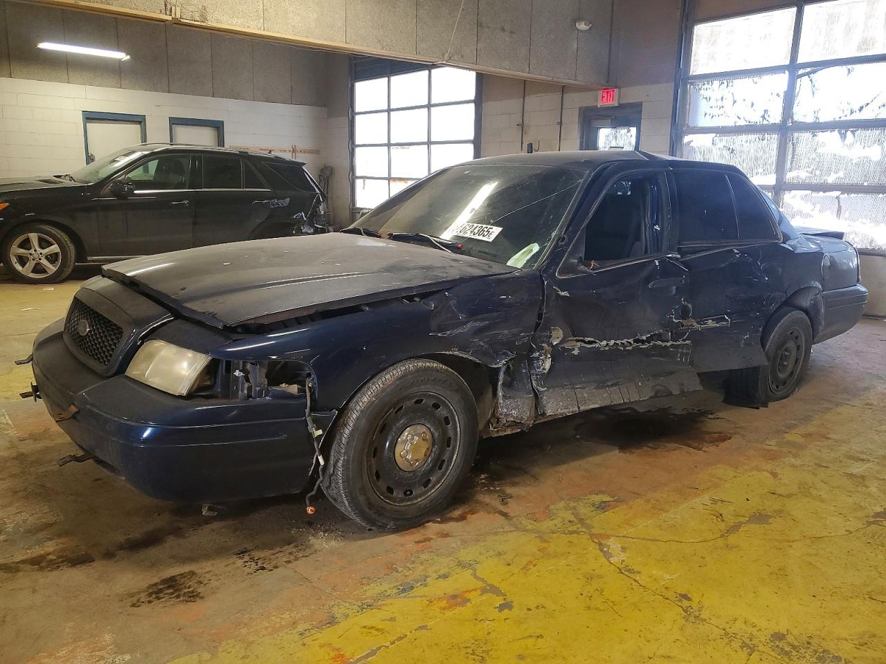 2005 FORD CROWN VICTORIA