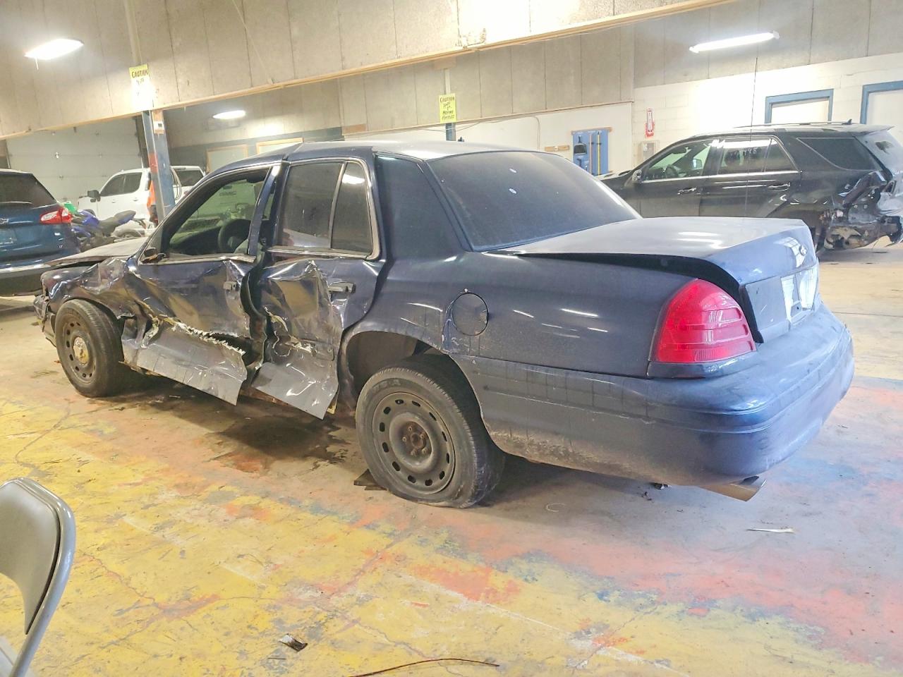 2005 FORD CROWN VICTORIA POLICE INTERCEPTOR photo 4