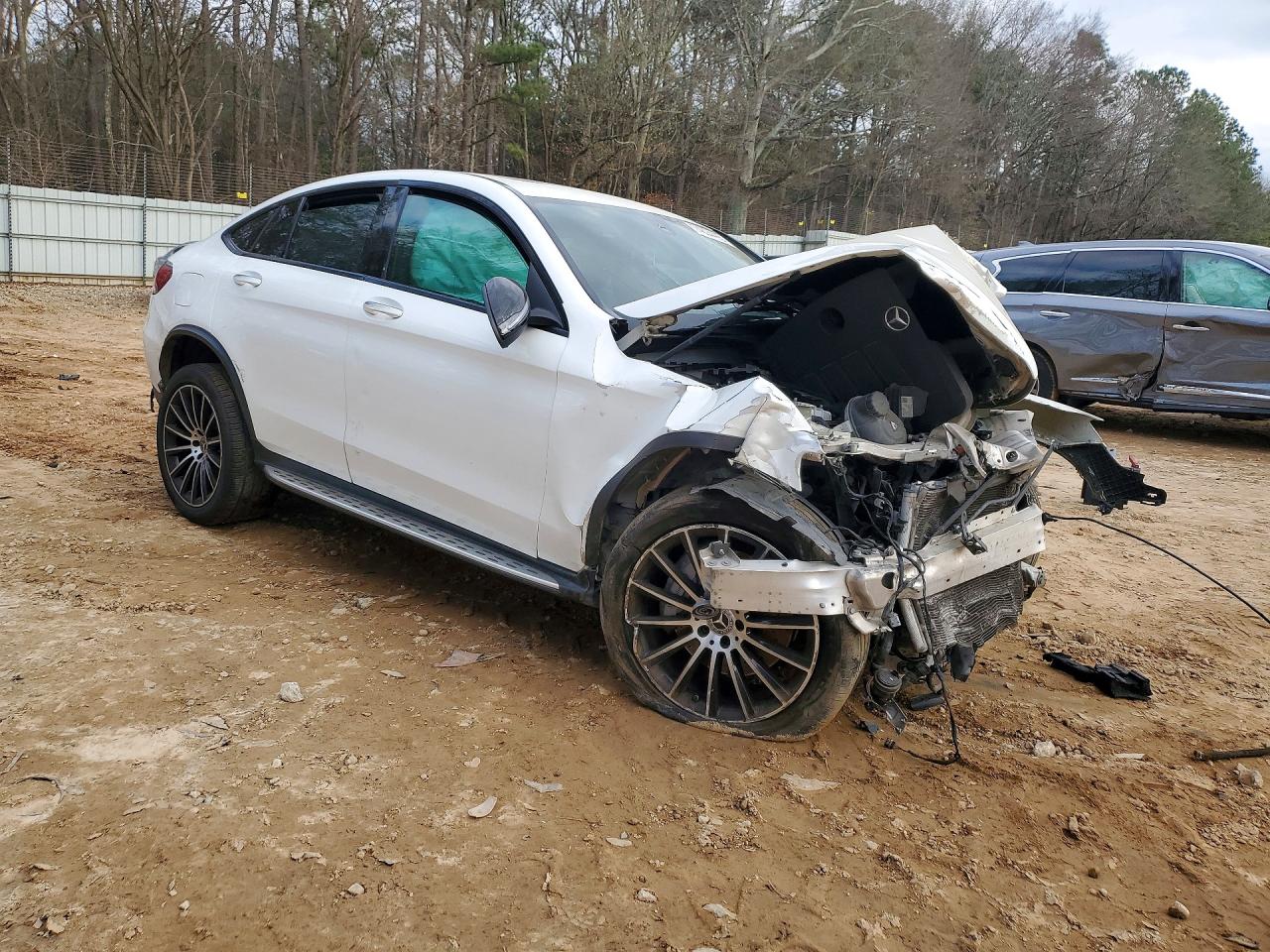 2020 MERCEDES-BENZ GLC COUPE 300 4MATIC photo 4
