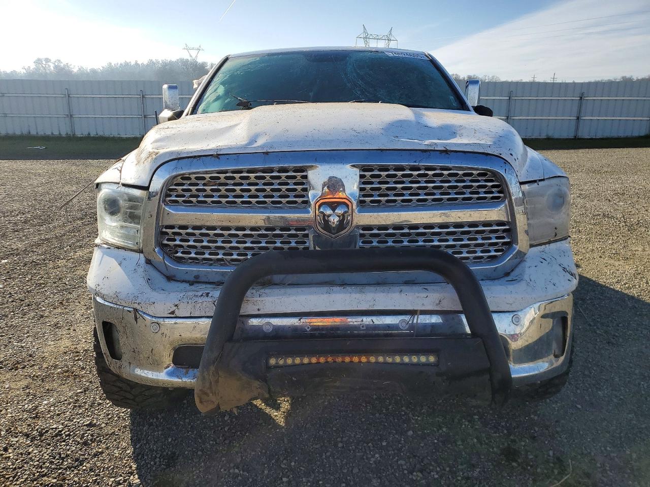 2017 RAM 1500 LARAMIE photo 5