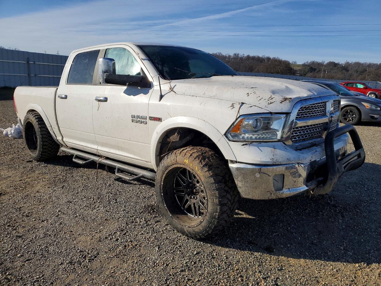 2017 RAM 1500 LARAMIE photo 4