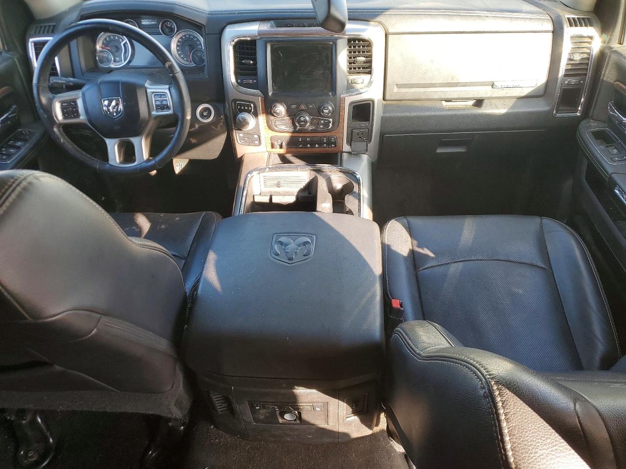 2017 RAM 1500 LARAMIE photo 8