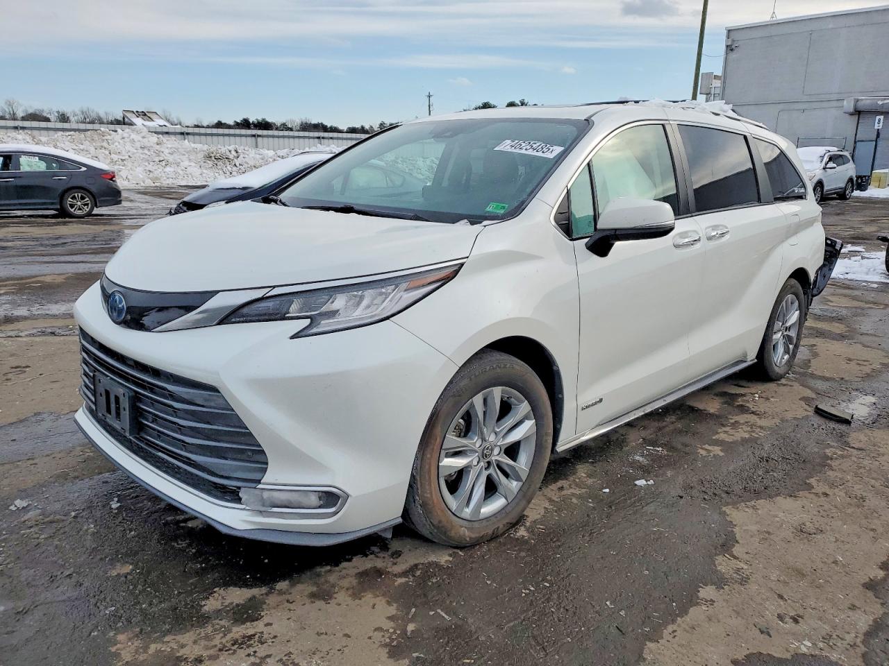 2021 TOYOTA SIENNA
