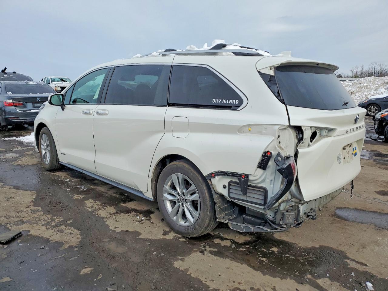 2021 TOYOTA SIENNA LIMITED 7-PASSENGER photo 3