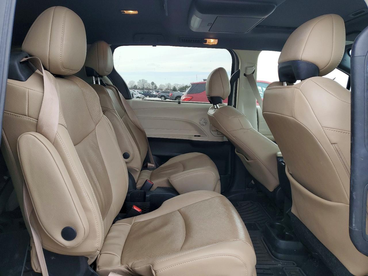 2021 TOYOTA SIENNA LIMITED 7-PASSENGER photo 21