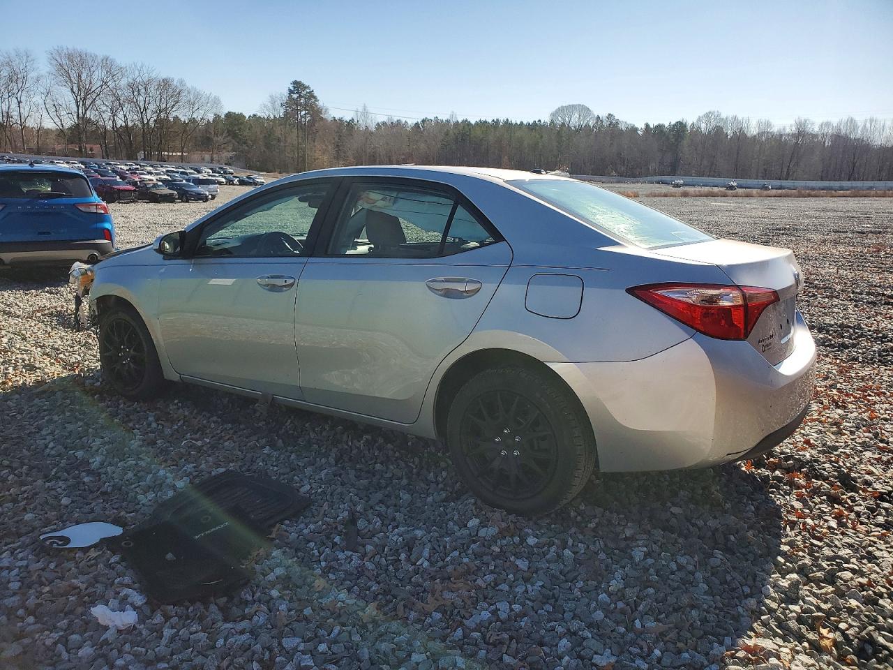 2017 TOYOTA COROLLA L photo 3