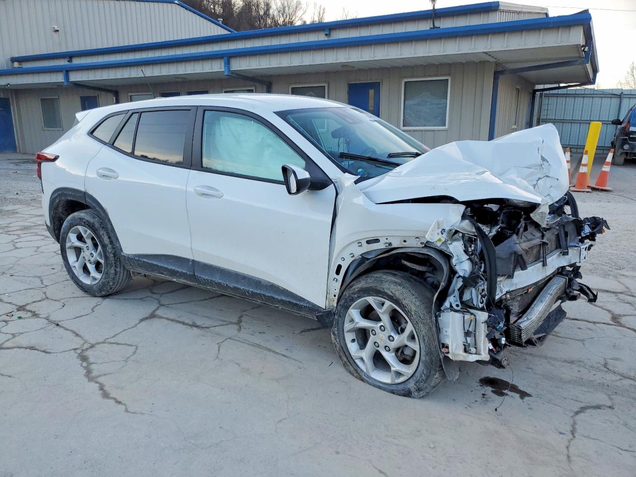 2025 CHEVROLET TRAX LS photo 7