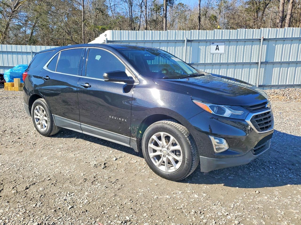 2019 CHEVROLET EQUINOX photo 10