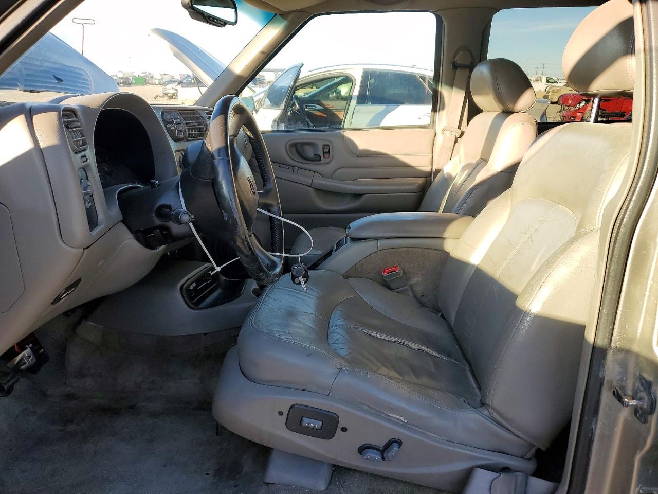 2000 CHEVROLET BLAZER photo 7