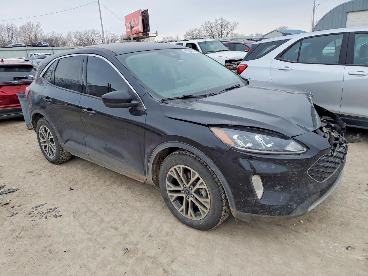 2022 FORD ESCAPE SEL photo 4