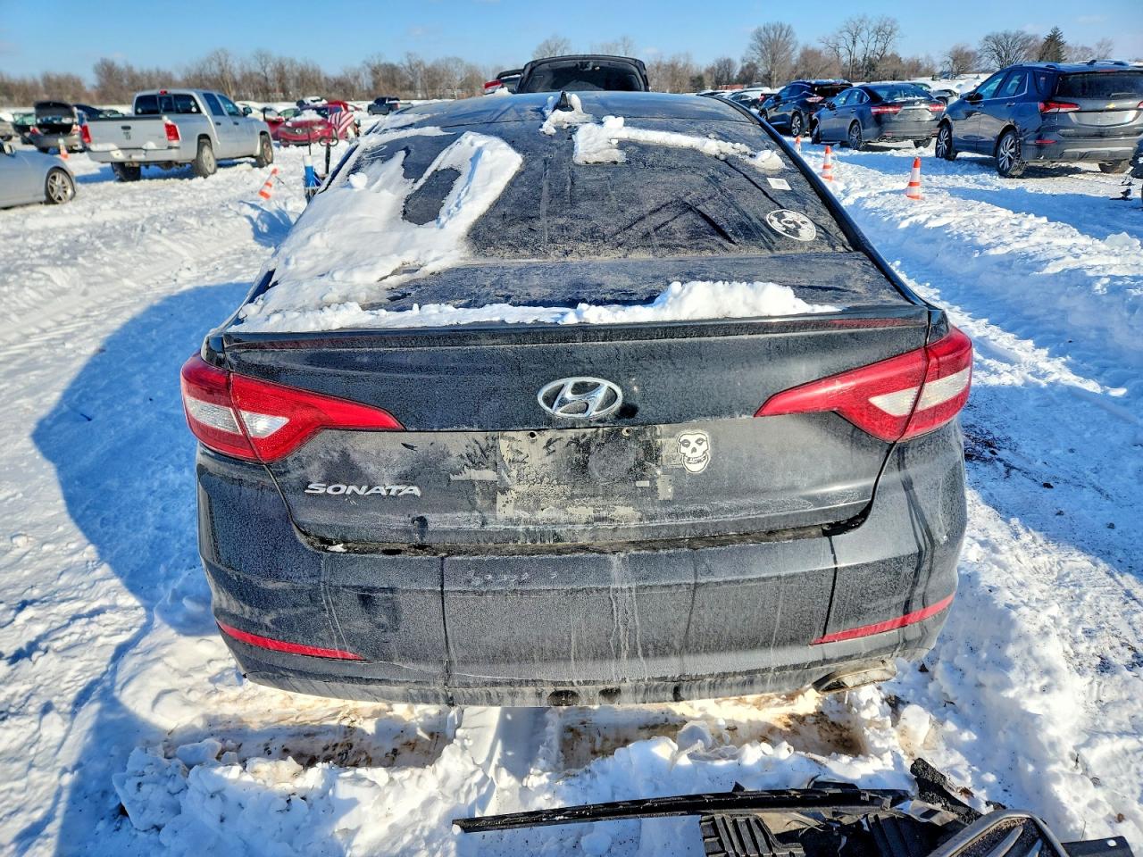 2015 HYUNDAI SONATA SE photo 16
