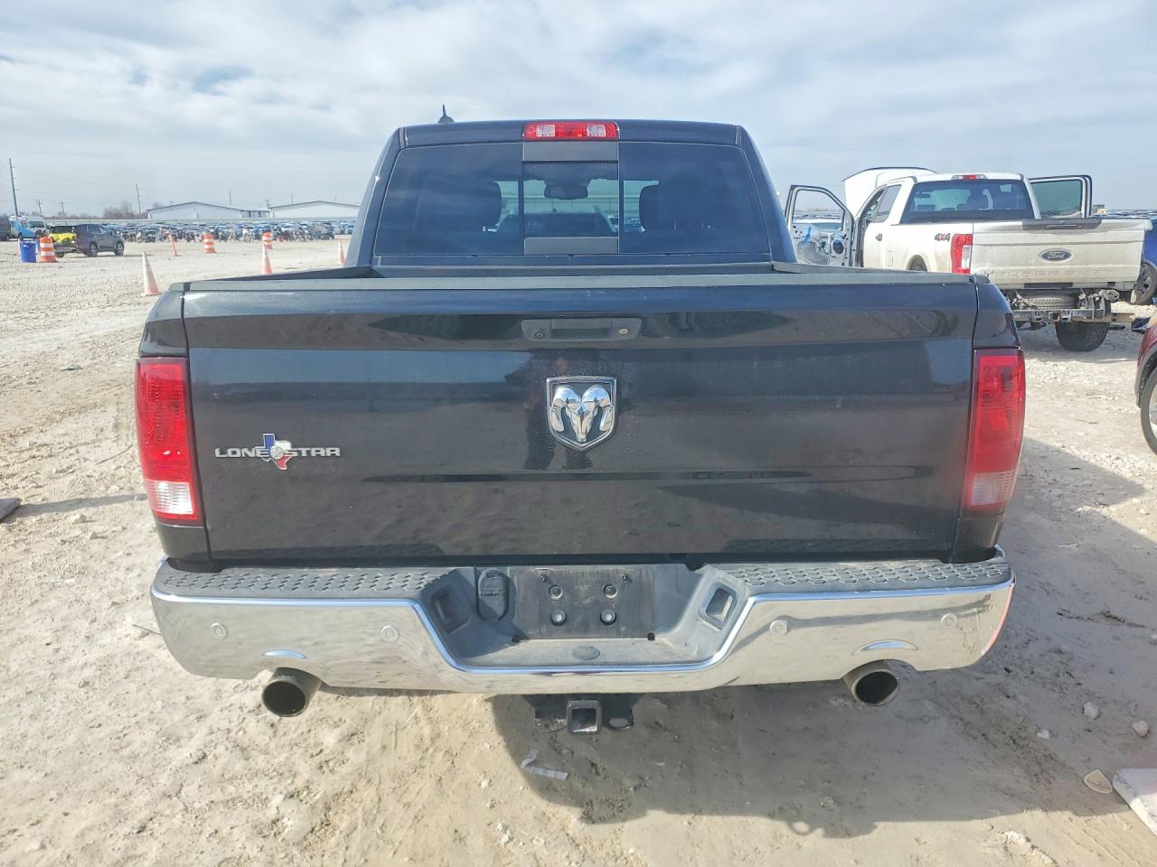 2017 RAM 1500 SLT photo 11