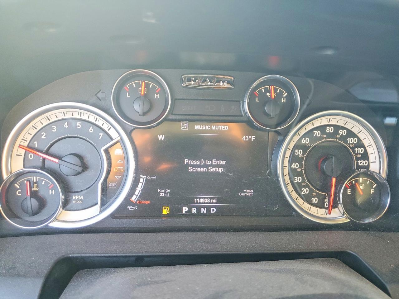 2017 RAM 1500 SLT photo 17