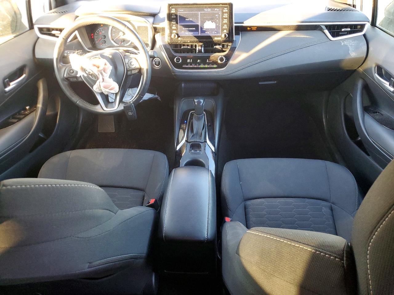 2021 TOYOTA COROLLA SE photo 8