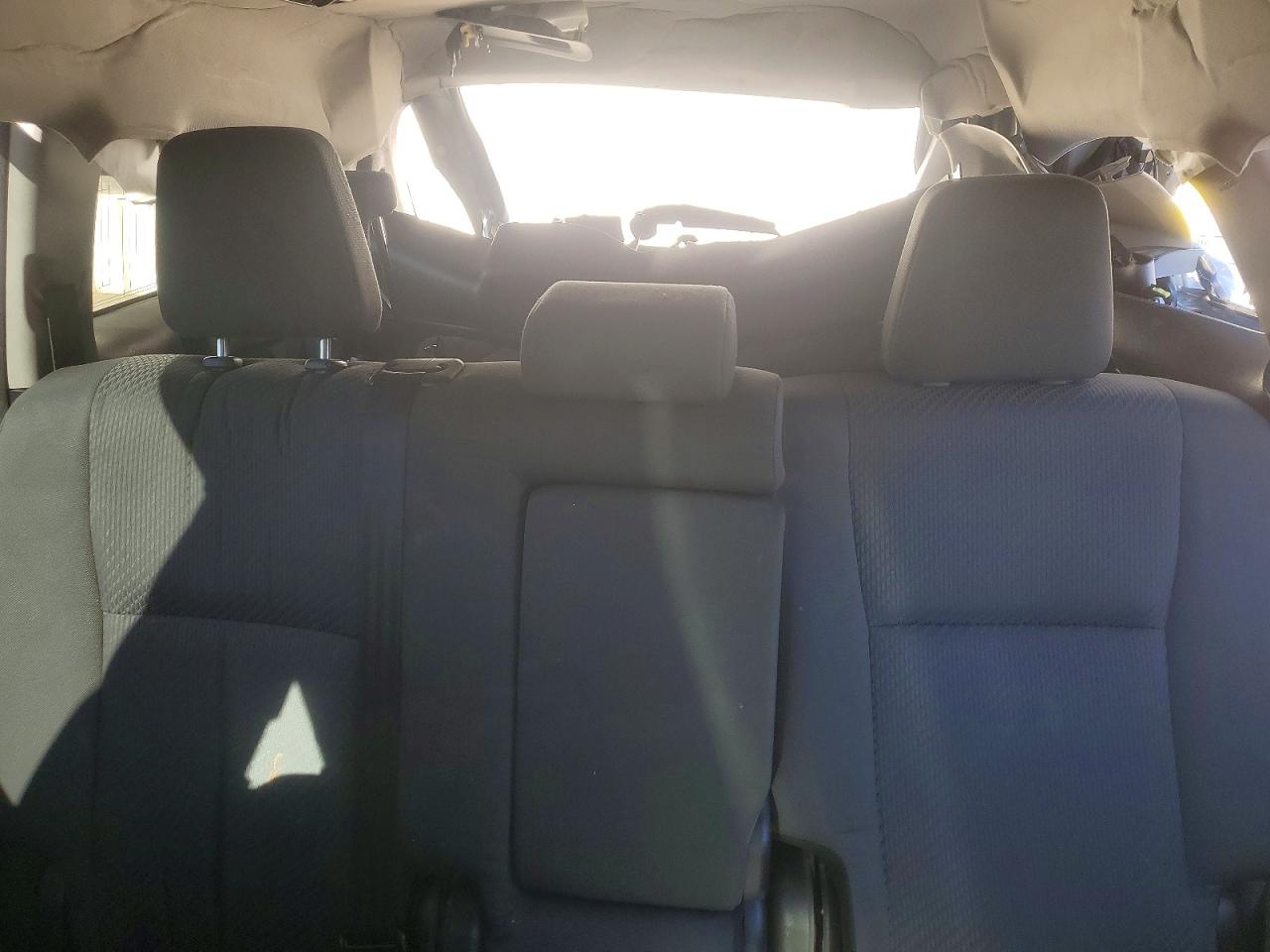 2019 TOYOTA HIGHLANDER LE photo 10