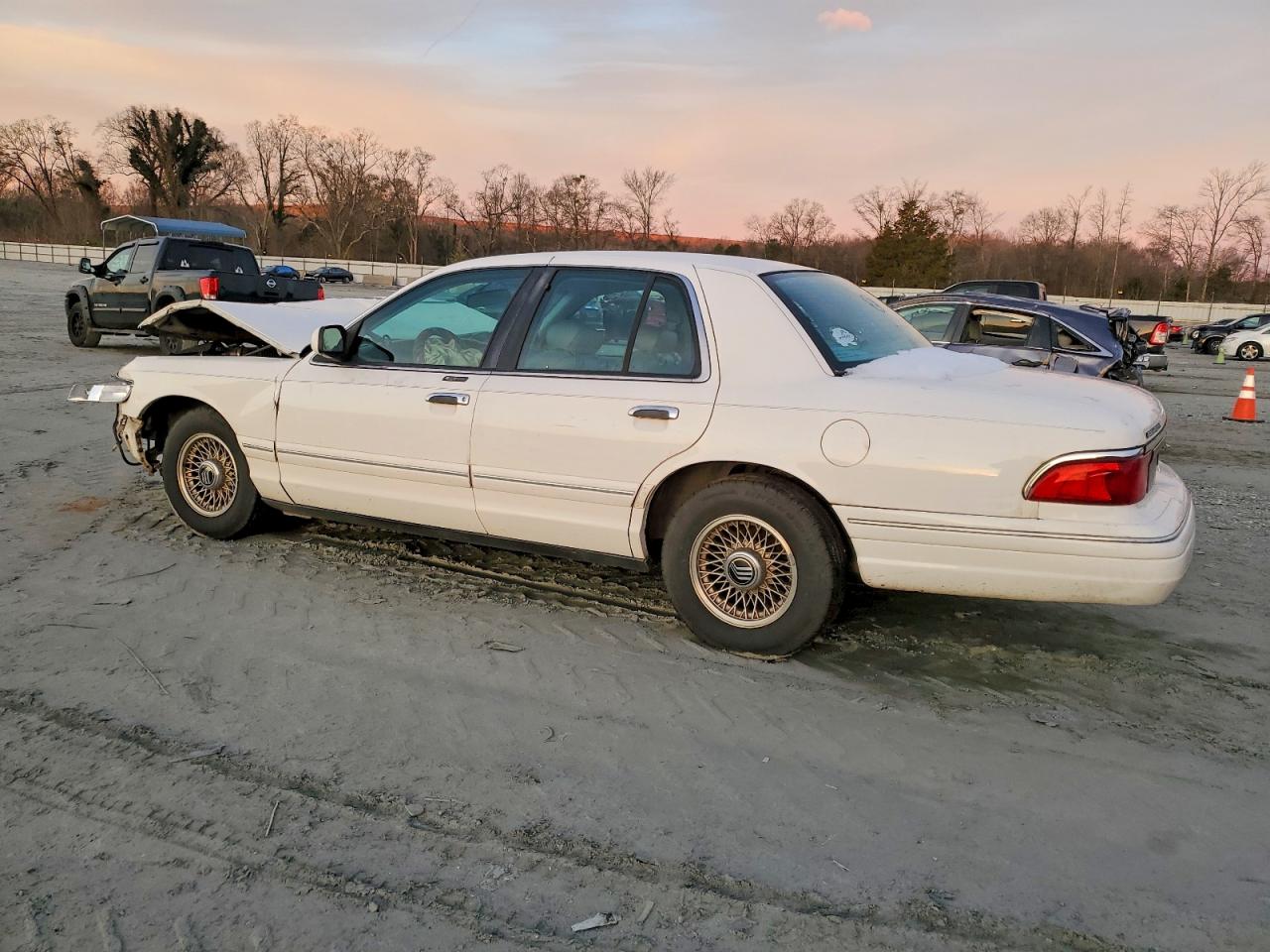 1997 MERCURY GRAND MARQUIS LS photo 3