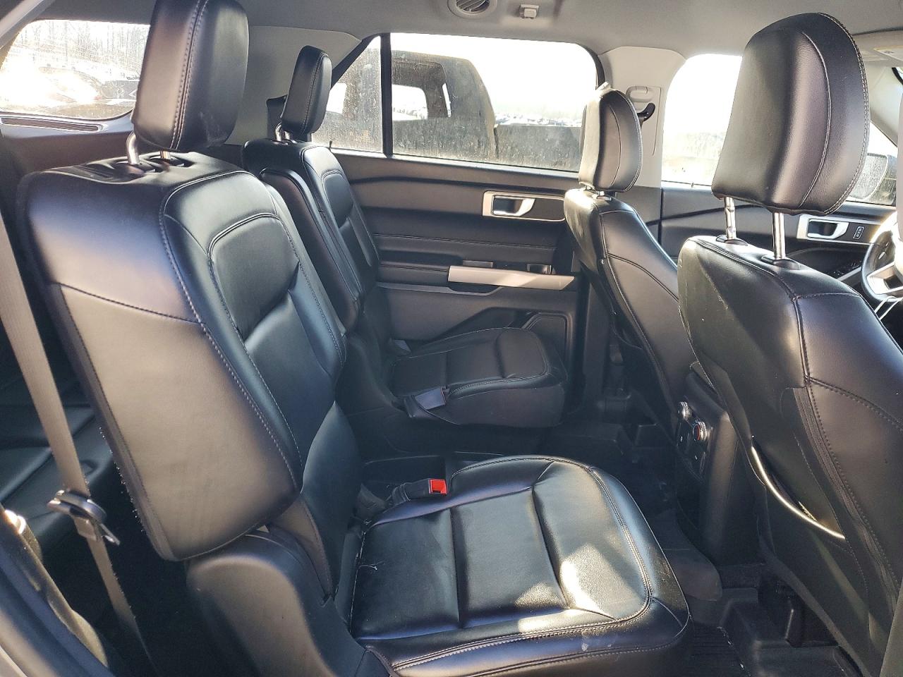 2021 FORD EXPLORER XLT photo 21