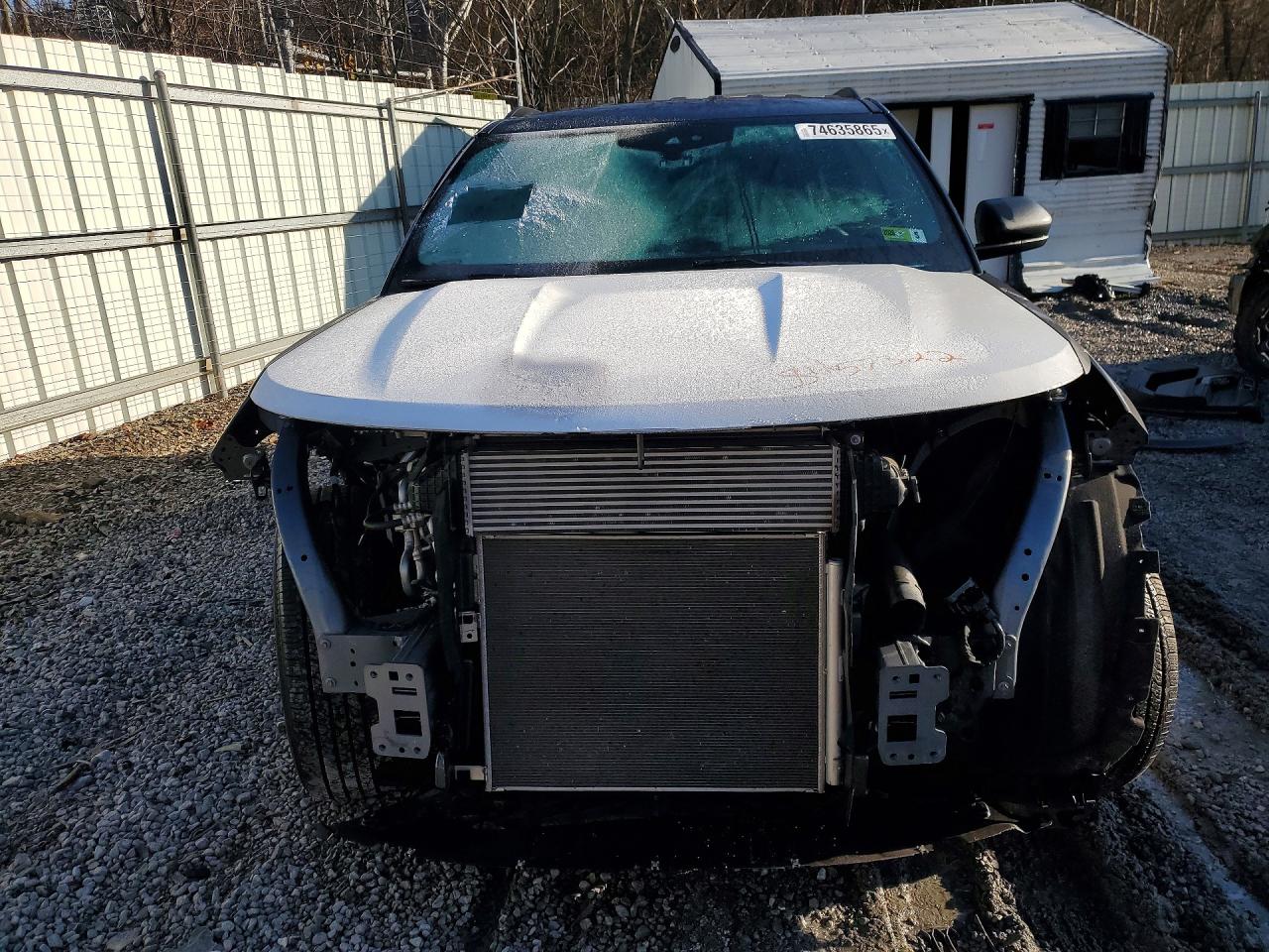 2021 FORD EXPLORER XLT photo 9