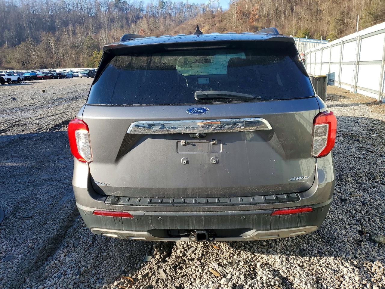 2021 FORD EXPLORER XLT photo 11