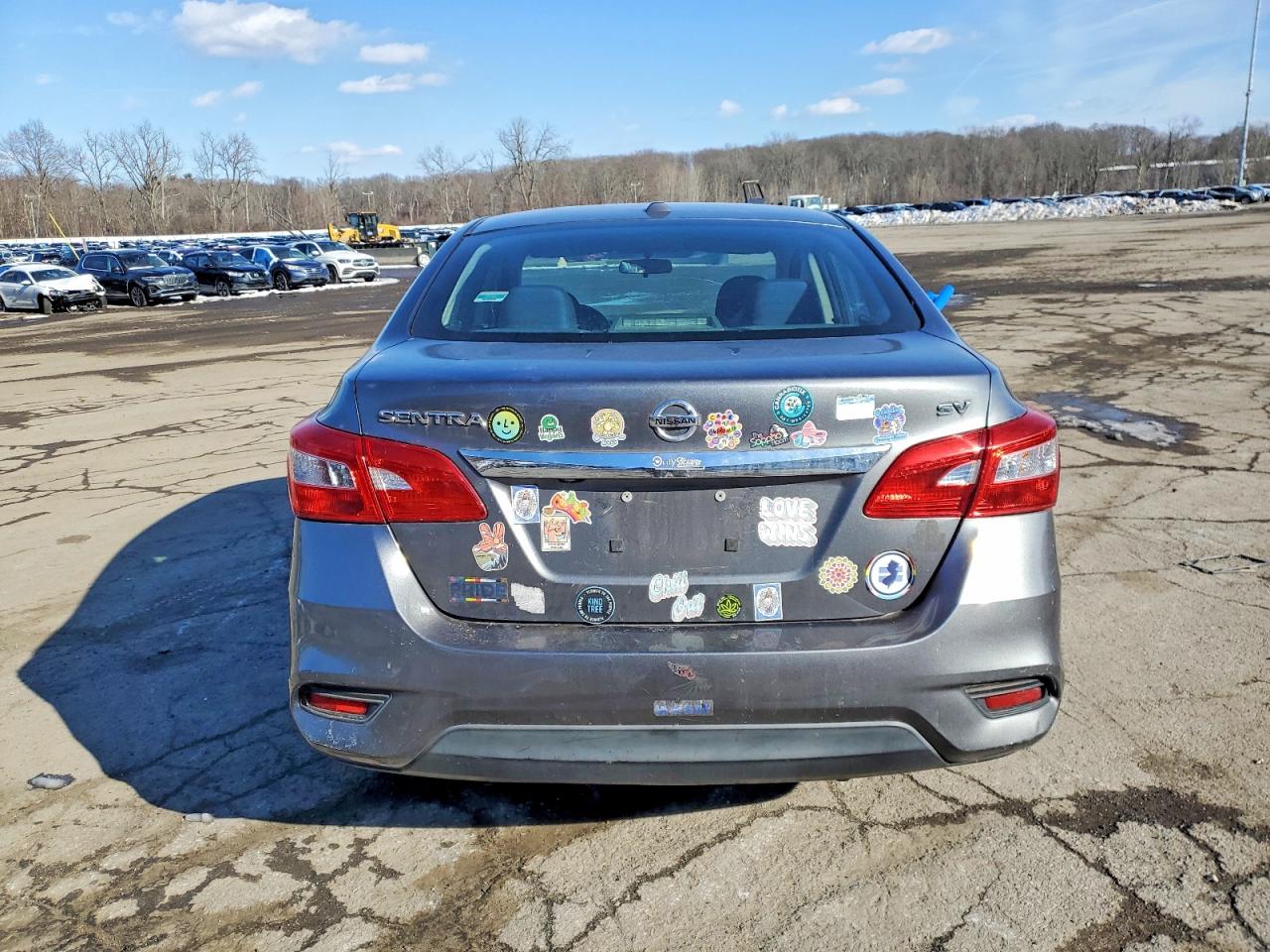 2016 NISSAN SENTRA S photo 6