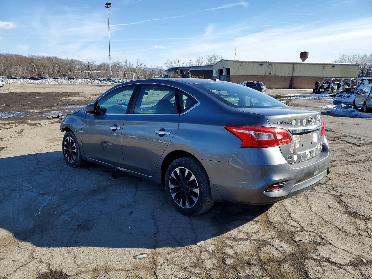 2016 NISSAN SENTRA S photo 2