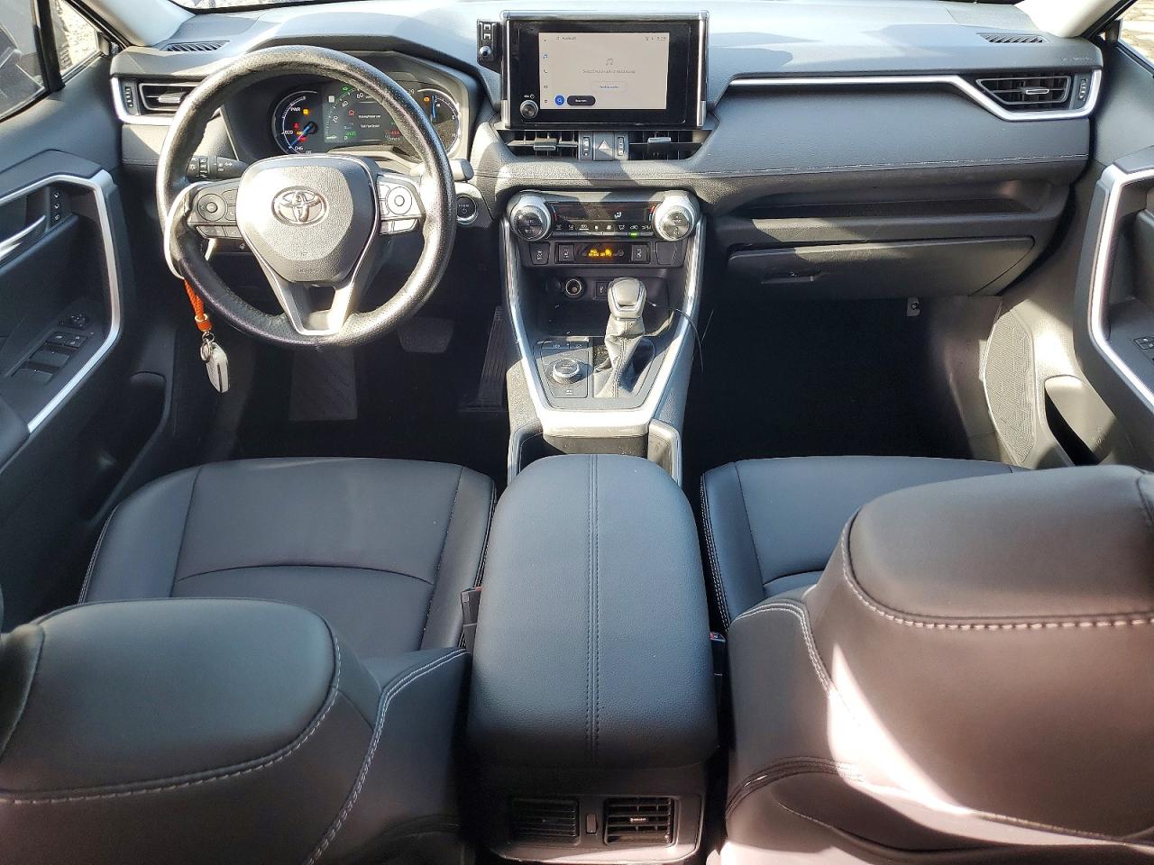 2025 TOYOTA RAV4 XLE PREMIUM photo 8