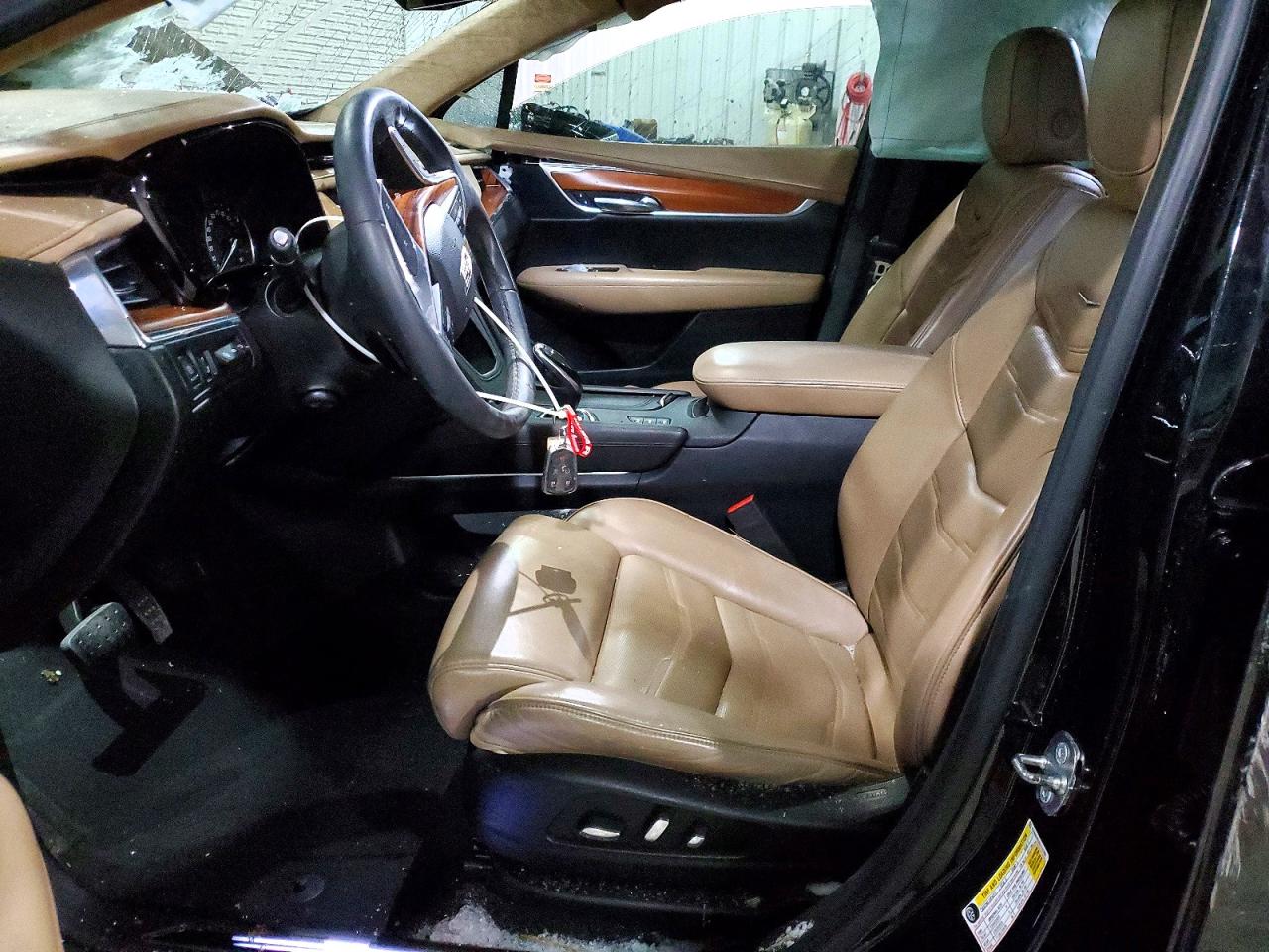 2017 CADILLAC XT5 PLATINUM photo 13