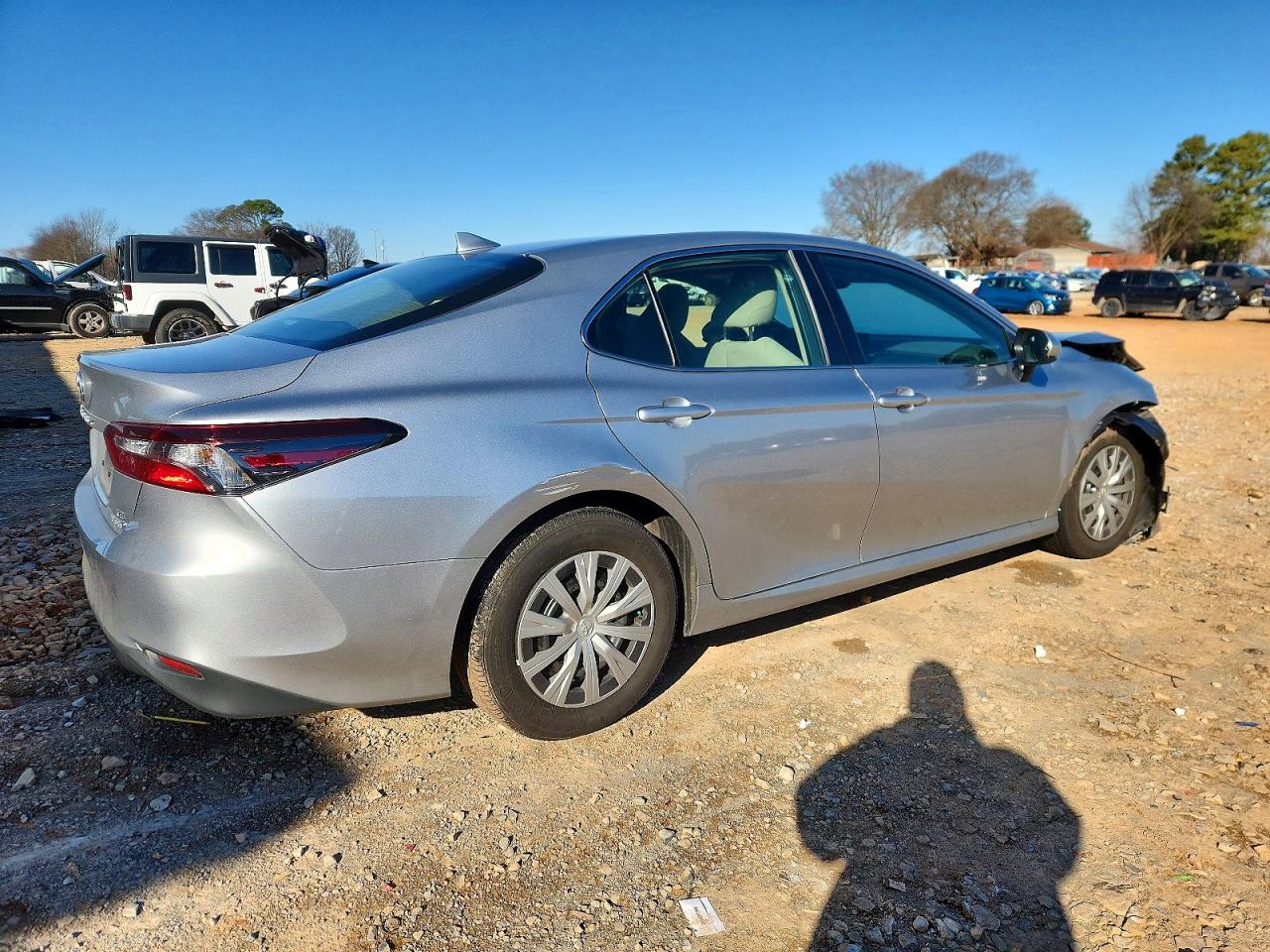 2020 TOYOTA CAMRY BASE photo 3