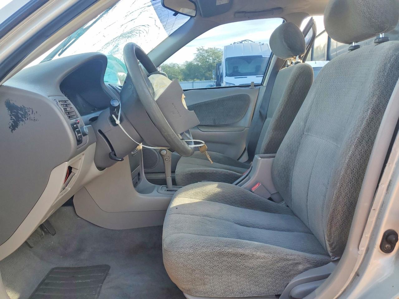 2001 TOYOTA COROLLA photo 7