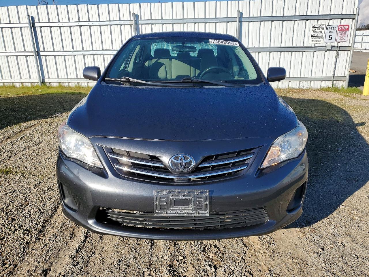2013 TOYOTA COROLLA BASE photo 5