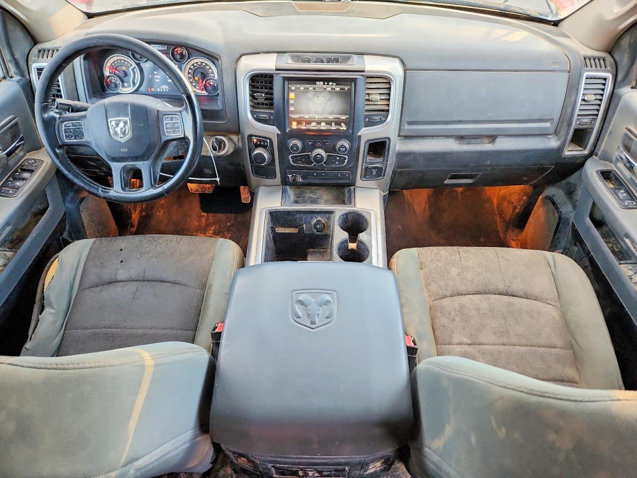 2014 RAM 1500 SLT photo 8