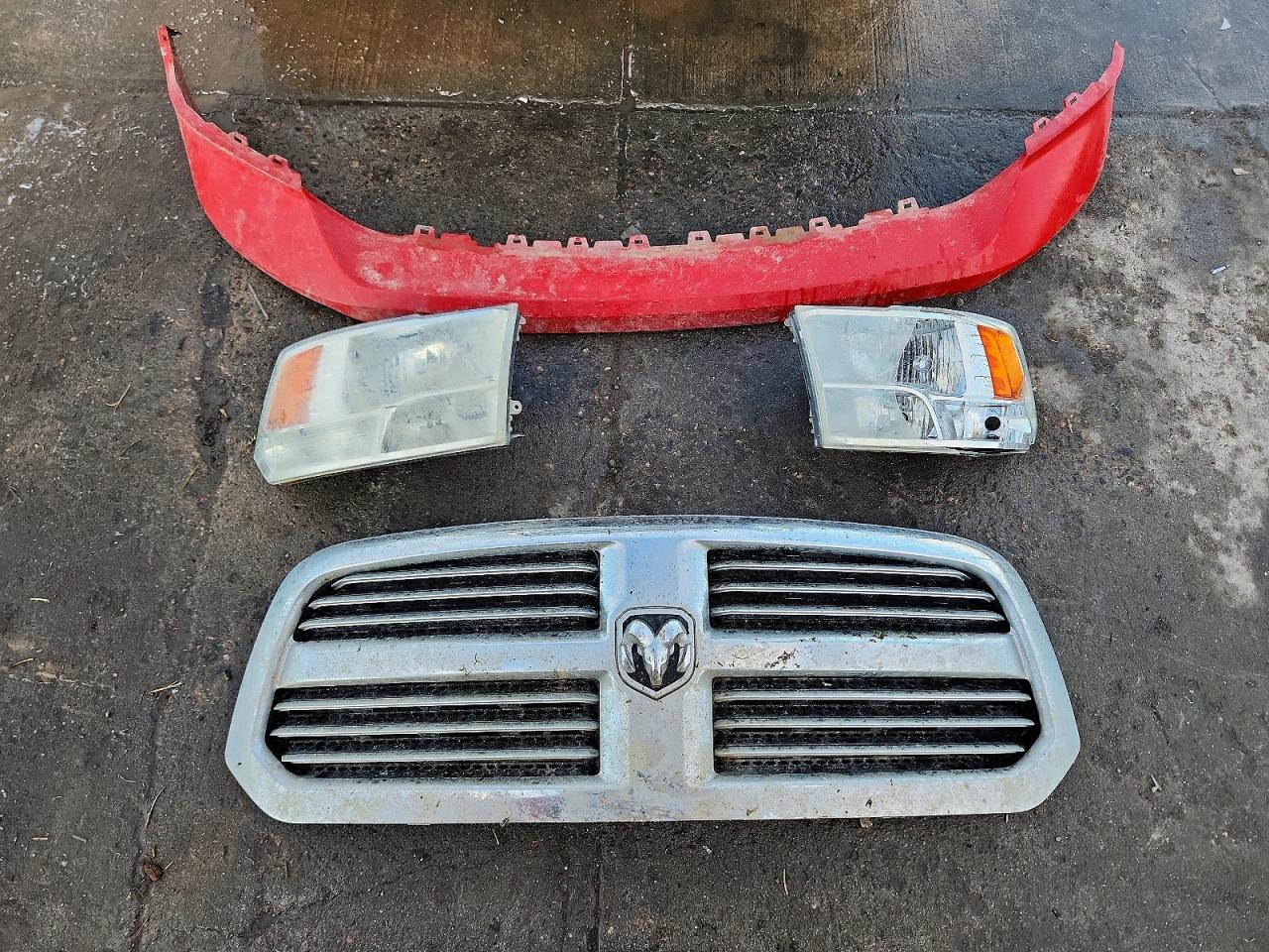 2014 RAM 1500 SLT photo 12