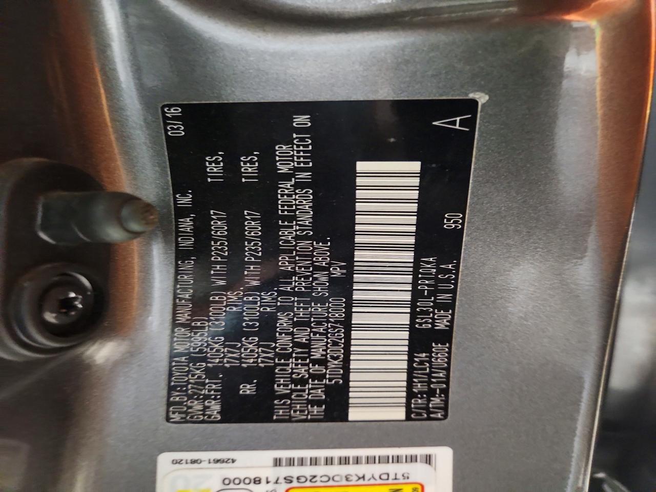 2016 TOYOTA SIENNA XLE photo 25