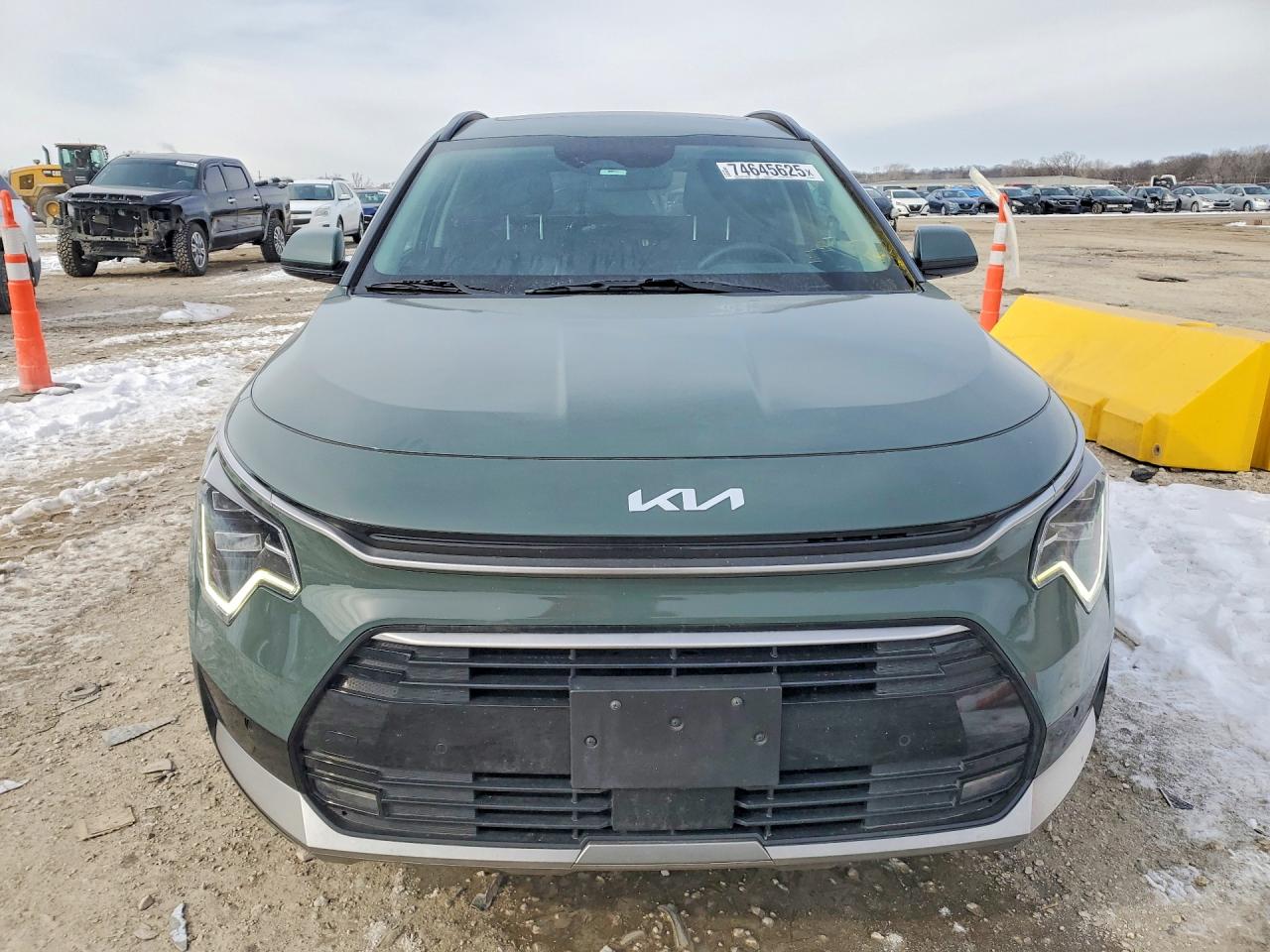 2023 KIA NIRO photo 5