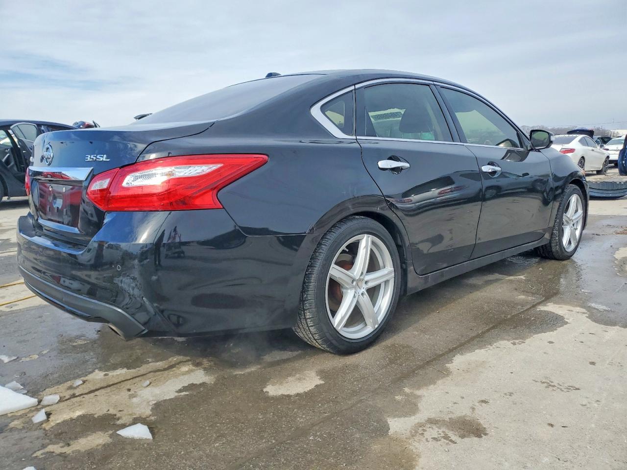 2017 NISSAN ALTIMA 3.5SL photo 3