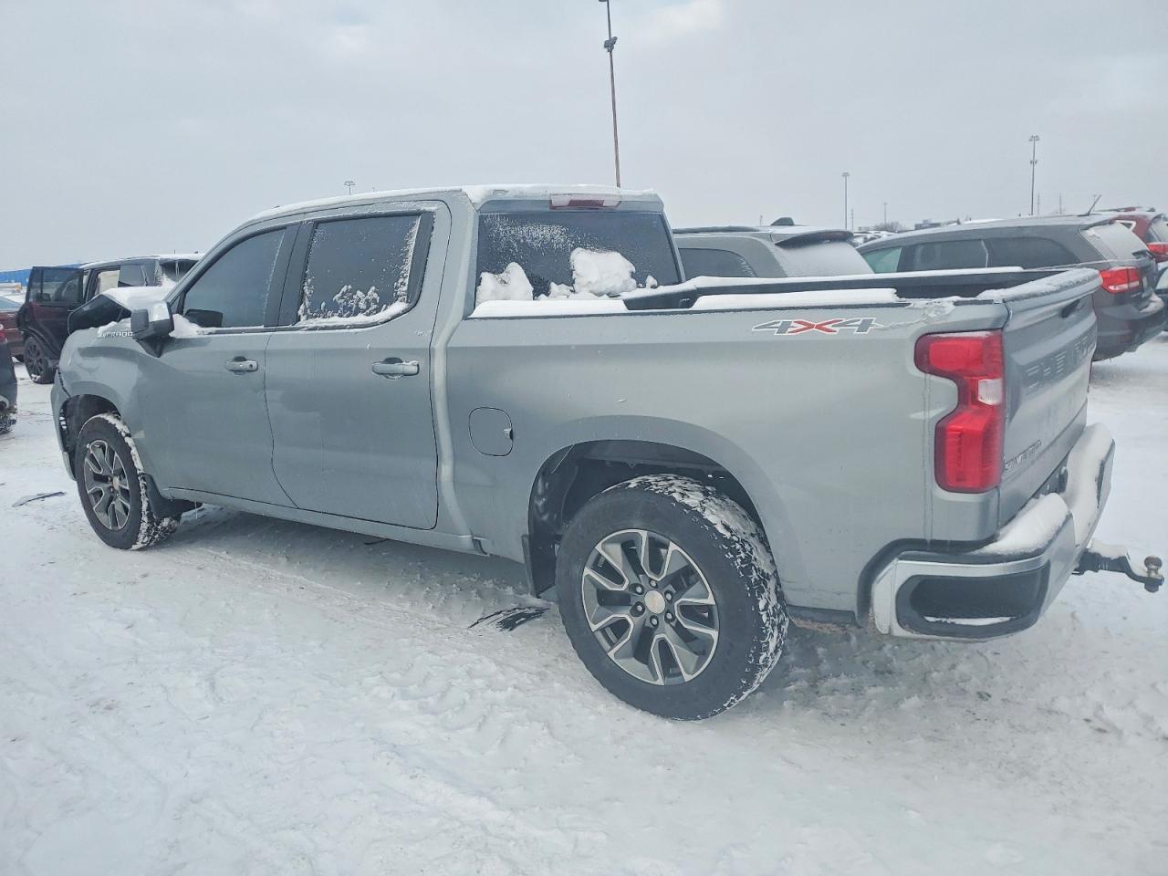 2024 CHEVROLET SILVERADO K1500 LT-L photo 2