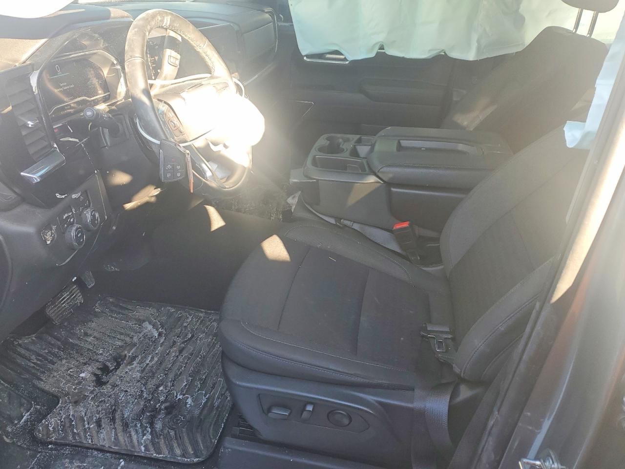 2024 CHEVROLET SILVERADO K1500 LT-L photo 7