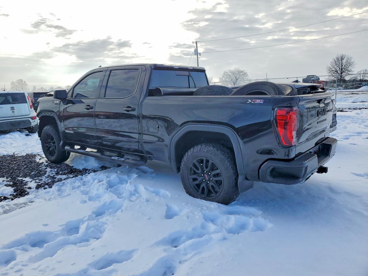 2019 GMC SIERRA K1500 ELEVATION photo 2