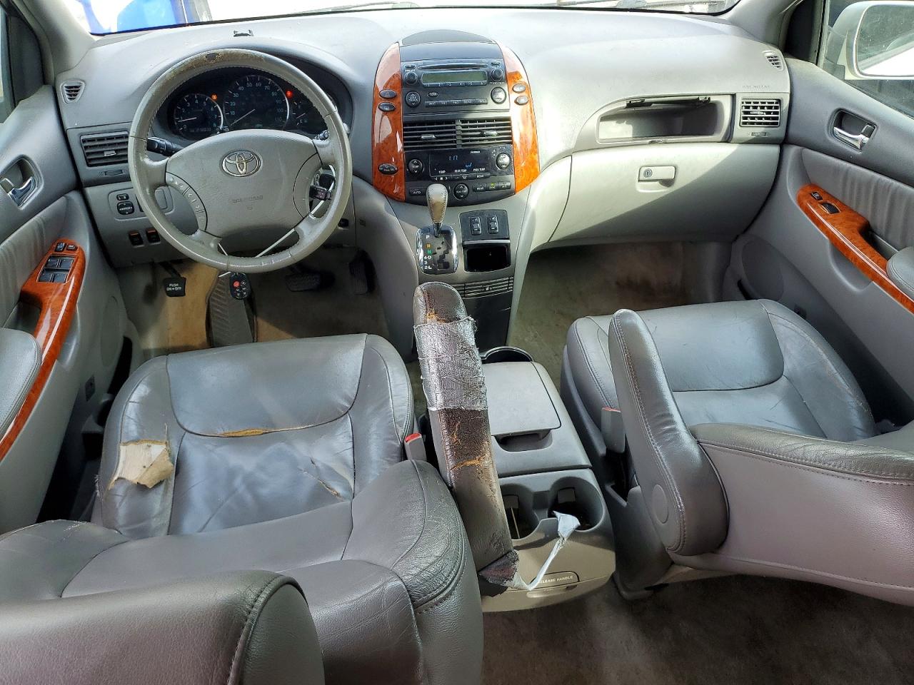 2008 TOYOTA SIENNA XLE photo 8