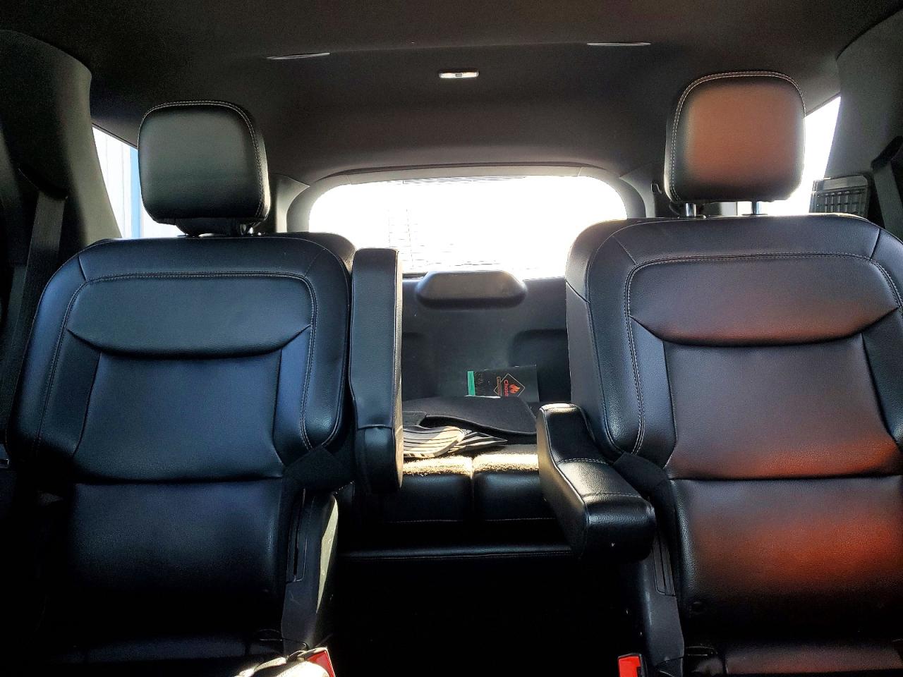 2020 FORD EXPLORER XLT photo 28