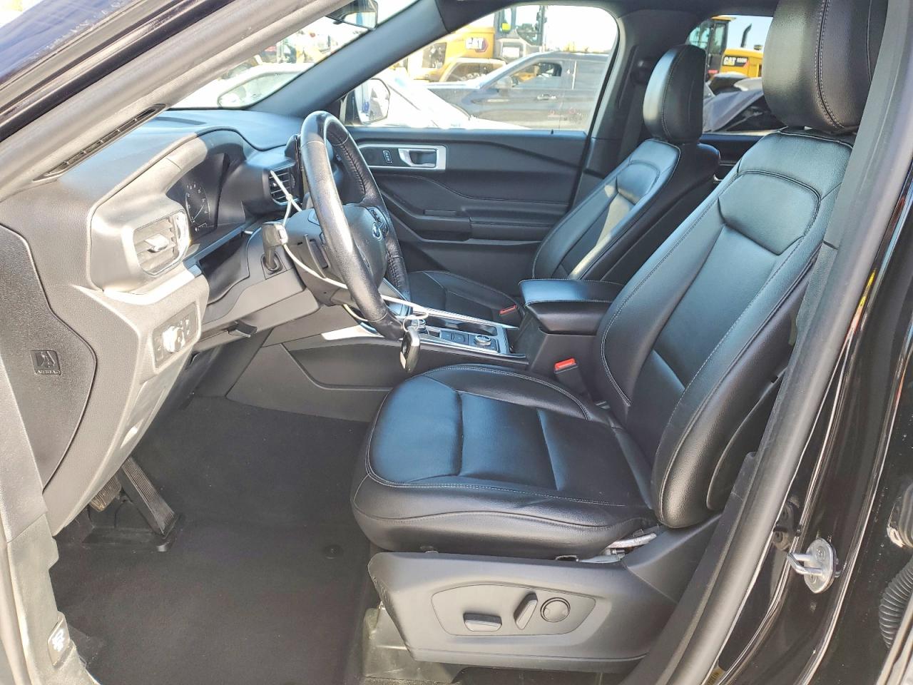 2020 FORD EXPLORER XLT photo 19