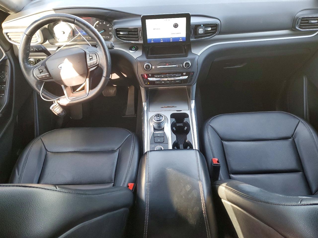 2020 FORD EXPLORER XLT photo 22